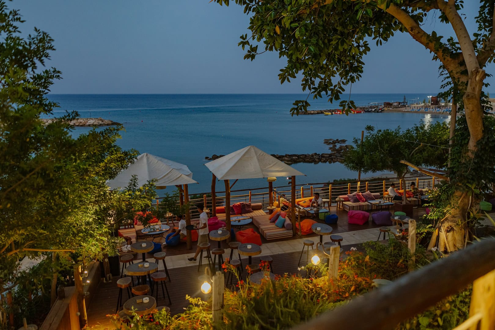 ΄To Antamoma΄ Events Venue and Chill Out Bar